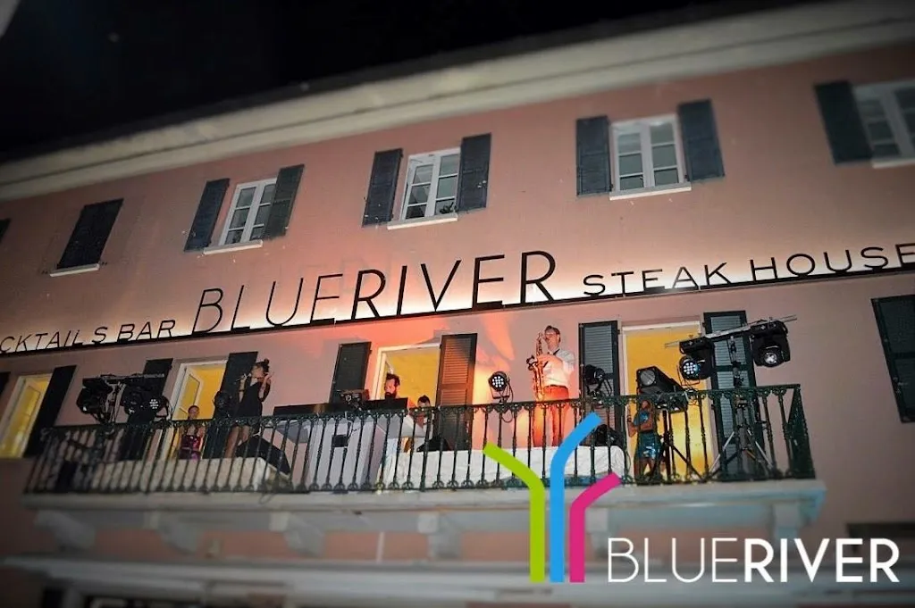 Blue River Colico restaurant in Colico Piano