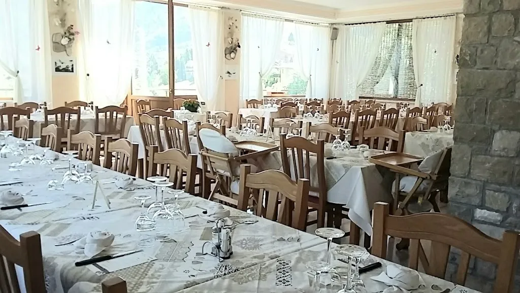 Ristorante pizzeria edelweiss_Colla-Muggiasca_slider_image_1