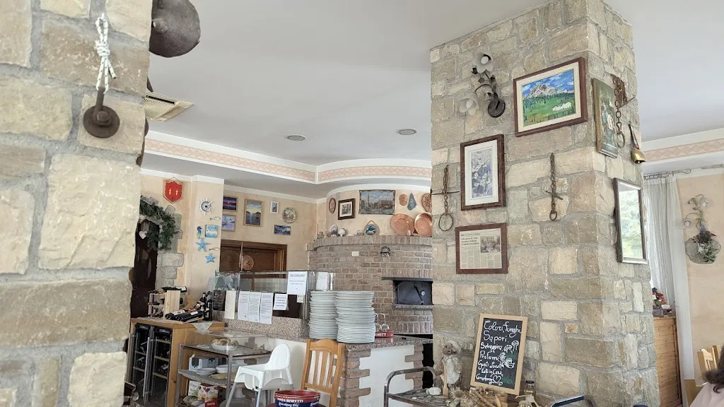 Ristorante pizzeria edelweiss_Colla-Muggiasca_slider_image_2