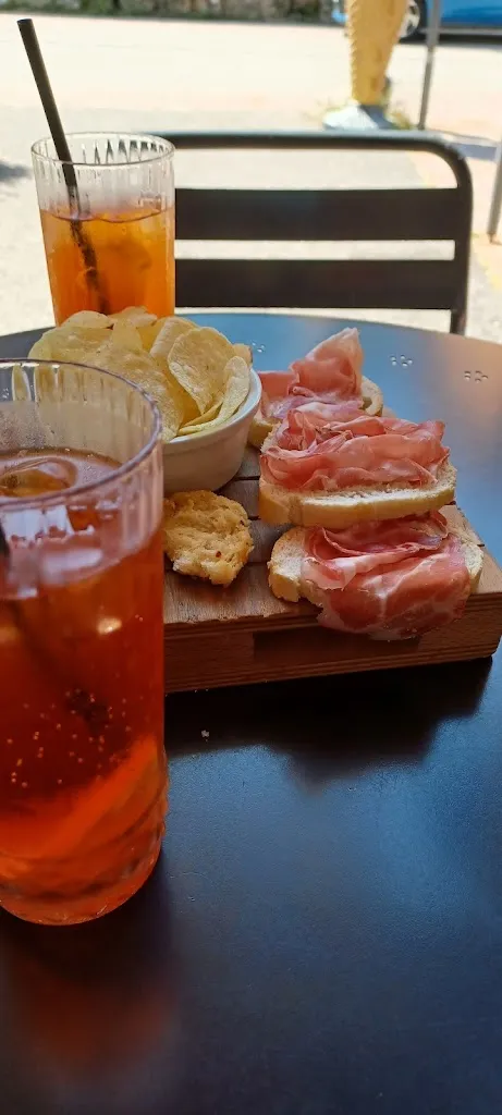 Menu_Bar Terry_Colla-Muggiasca_imagen_1