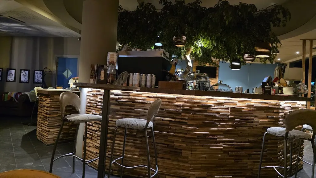 Nimeta Lounge Bar & Restaurant_Colombaro-Timoline_slider_image_2