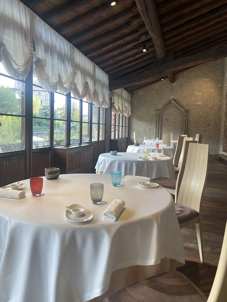 Allie Vallery_Due Colombe_Colombaro-Timoline_review