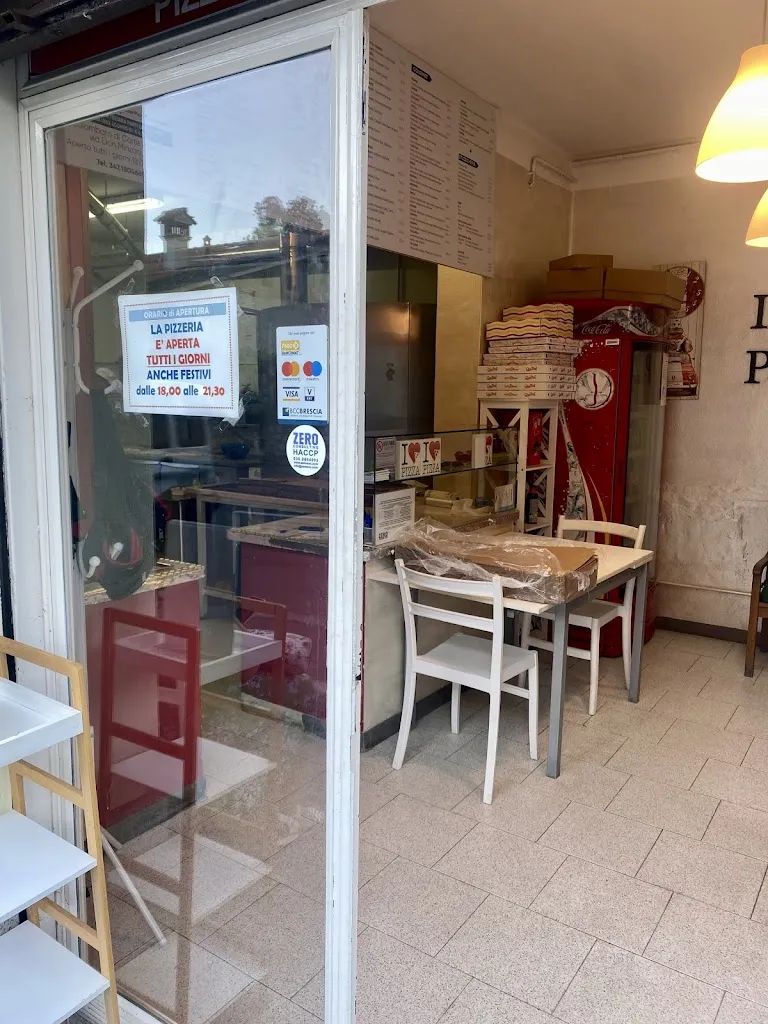 I Love Pizza_Colombaro-Timoline_slider_image_2