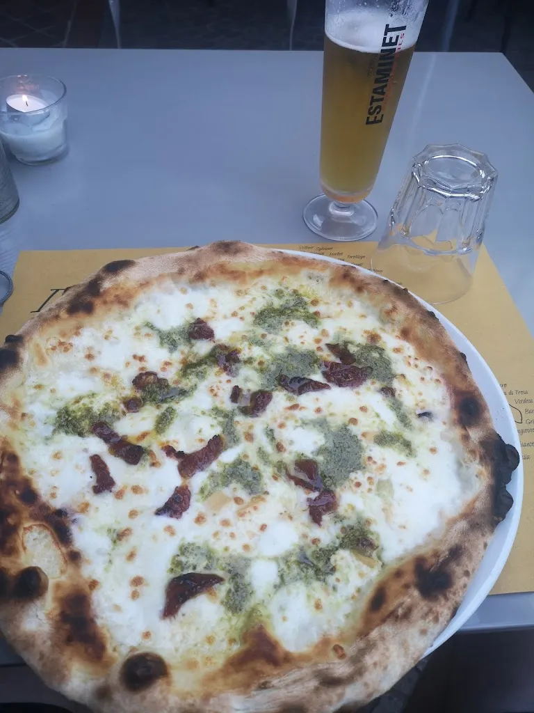 Jonas Bucher_Pizzeria Levitus_Comabbio_review