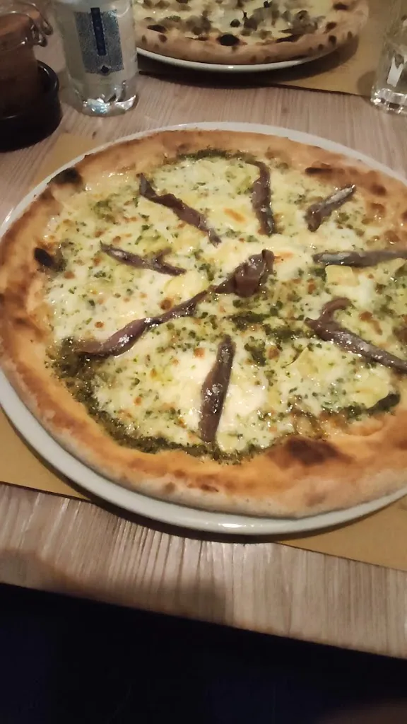 Pizzeria Levitus_Comabbio_slider_image_2