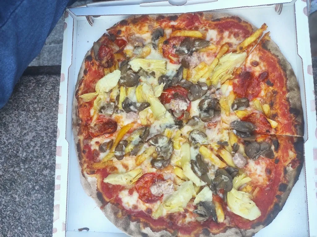 Инна Данилова_Pizza da Asporto da Giorgio e Simone_Cologno al Serio_review