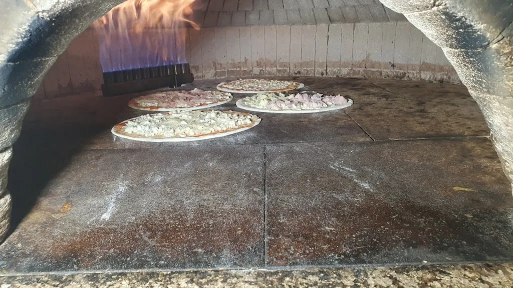 Pizza da Asporto da Giorgio e Simone_Cologno al Serio_slider_image_3