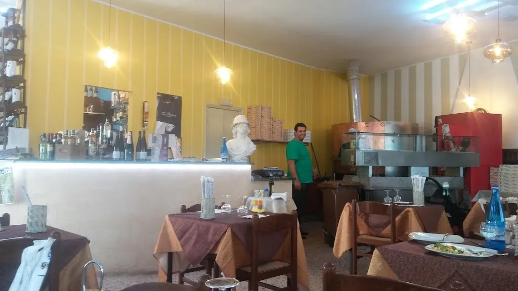 El Fus Ristorante griglieria a vista Pizzeria restaurant in Confienza