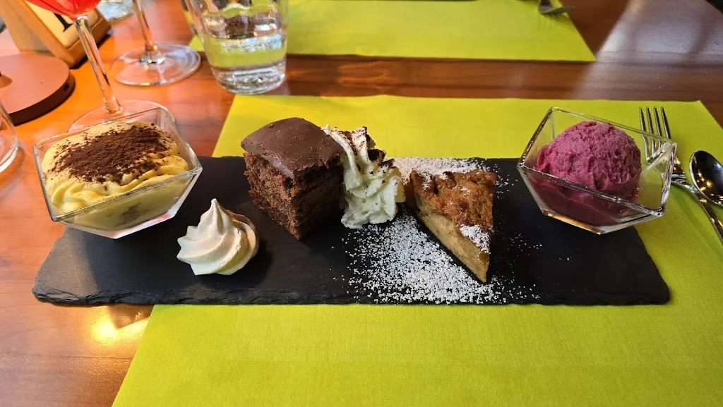 Ristorante @ Agriturismo Cà del Lago_Consiglio di Rumo_slider_image_3