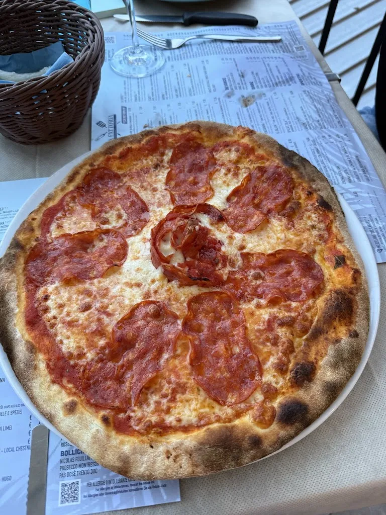 Jake Tarbotton_Ristorante Pizzeria La Fattoria di brenzio_Consiglio di Rumo_recensione