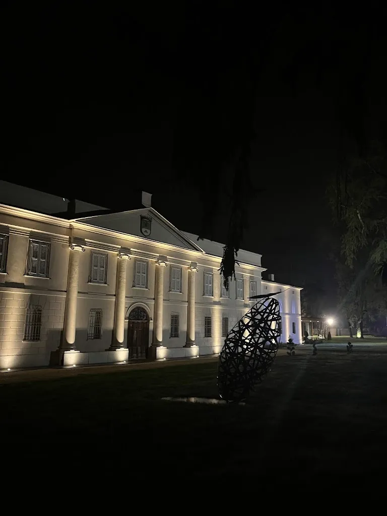 Jil Bodeit_VILLA CANTONI MARCA_Commessaggio_review