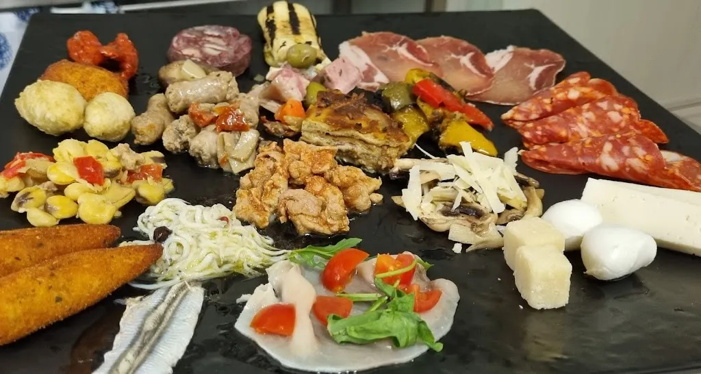 Trattoria Tu Zi Brunu_Alliste_slider_image_3