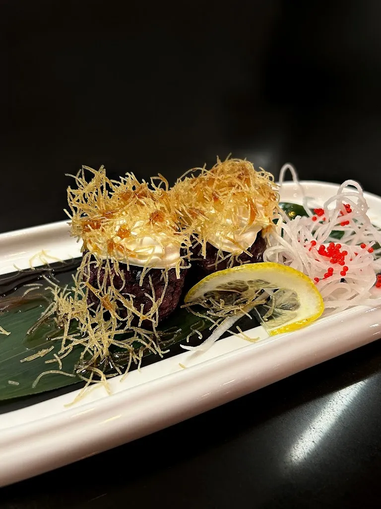 Tokyo 258_Commessaggio_slider_image_3