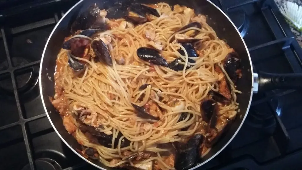 Angela Marchini_La Nuova Aragosta Snc_Commessaggio_review