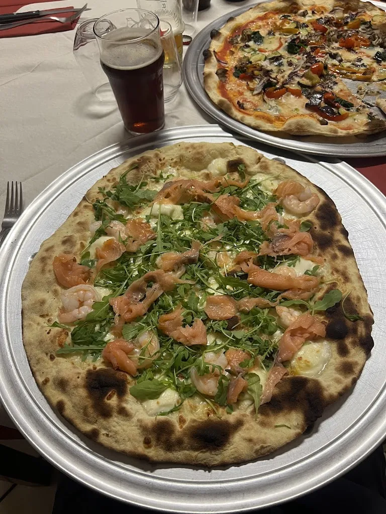 Risto Bottiglieria CASA NOSTRA_Commessaggio_slider_image_3