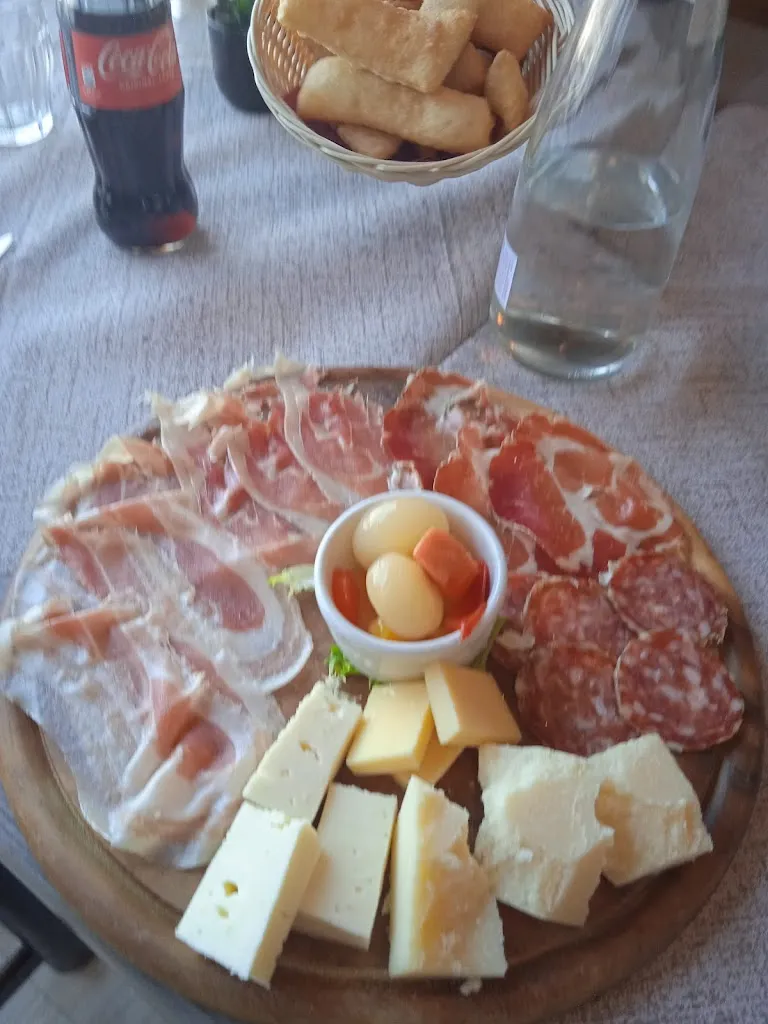 Pina Rega _Pizzeria Trattoria Il Rustico_Copiano_recensione