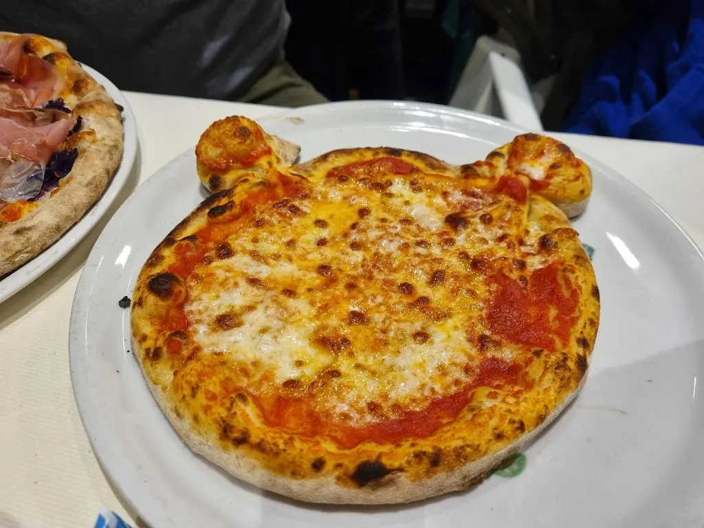 Nadia Elmi_Bar - Pizzeria Alà Baleta_Corna Imagna_review