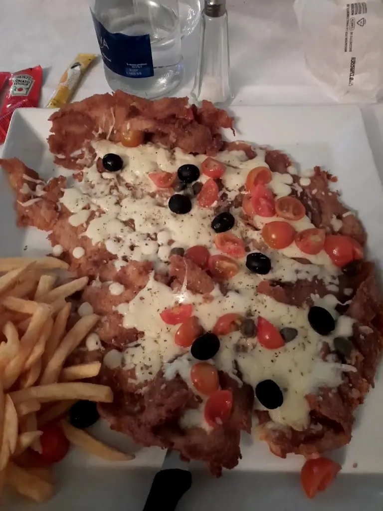 Bollicine Restaurant Music Context_Corno Giovine_slider_image_2