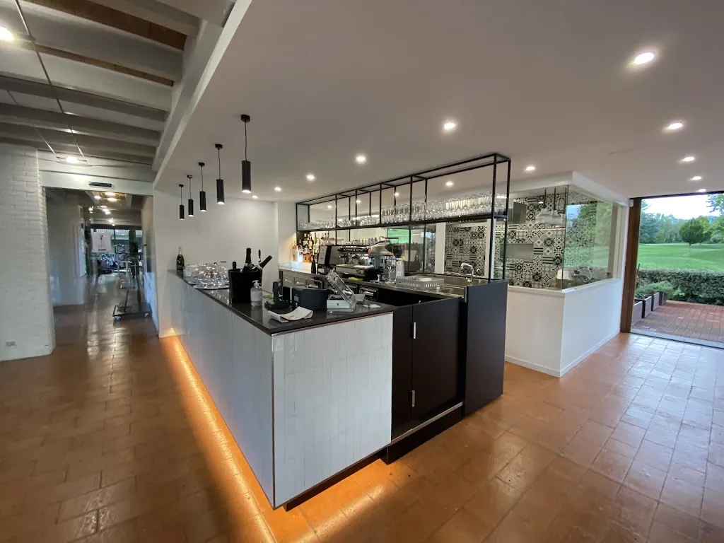 Bistrot Tee 19 Golf club Villa Paradiso_Cornate d'Adda_slider_image_1