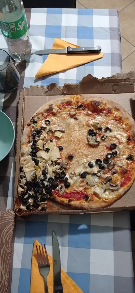 carla p_Pizzeria L'orologio_Cornate d'Adda_review