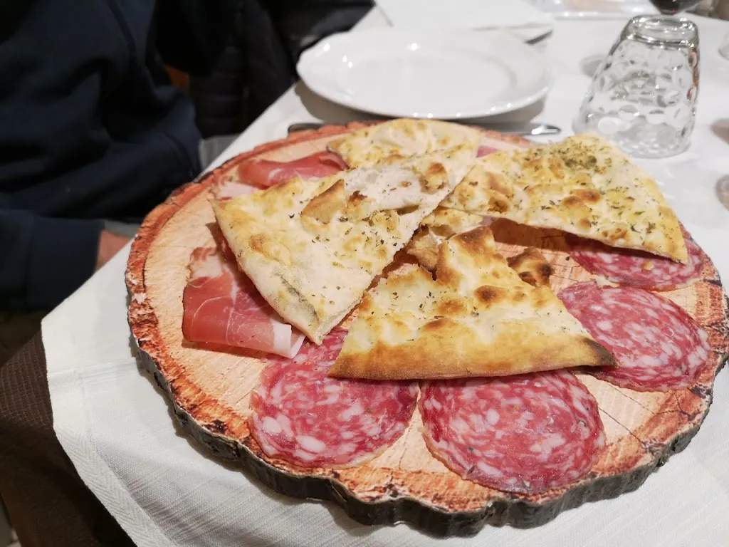 Pizzeria L'orologio_Cornate d'Adda_slider_image_3