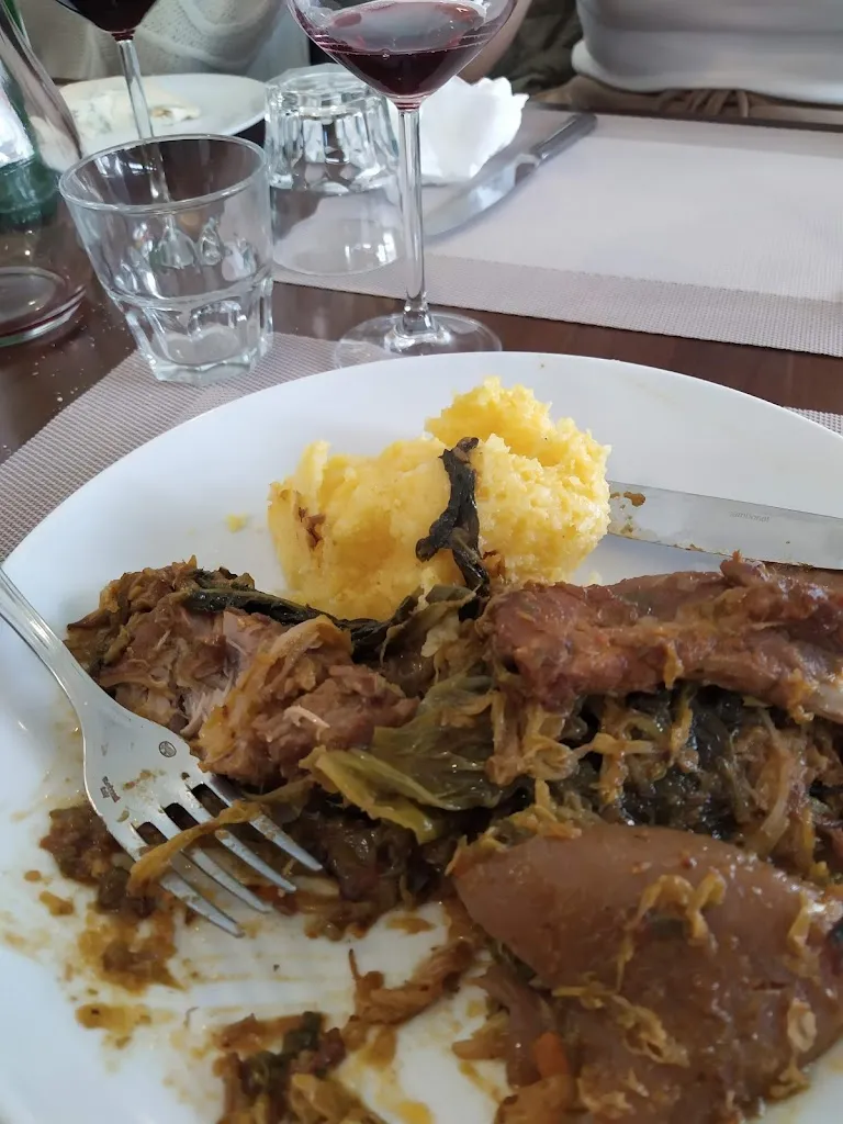 luigi cremaschi_Il cortile di Gabry Osteria e Bar_Corbetta_review