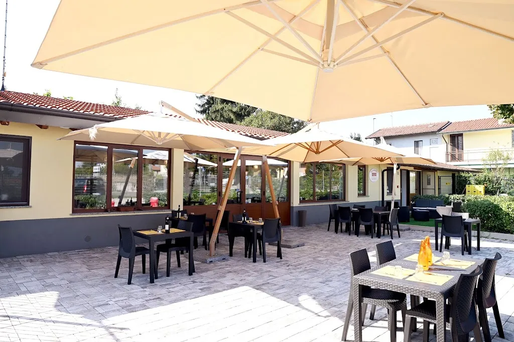 Il cortile di Gabry Osteria e Bar_Corbetta_slider_image_1