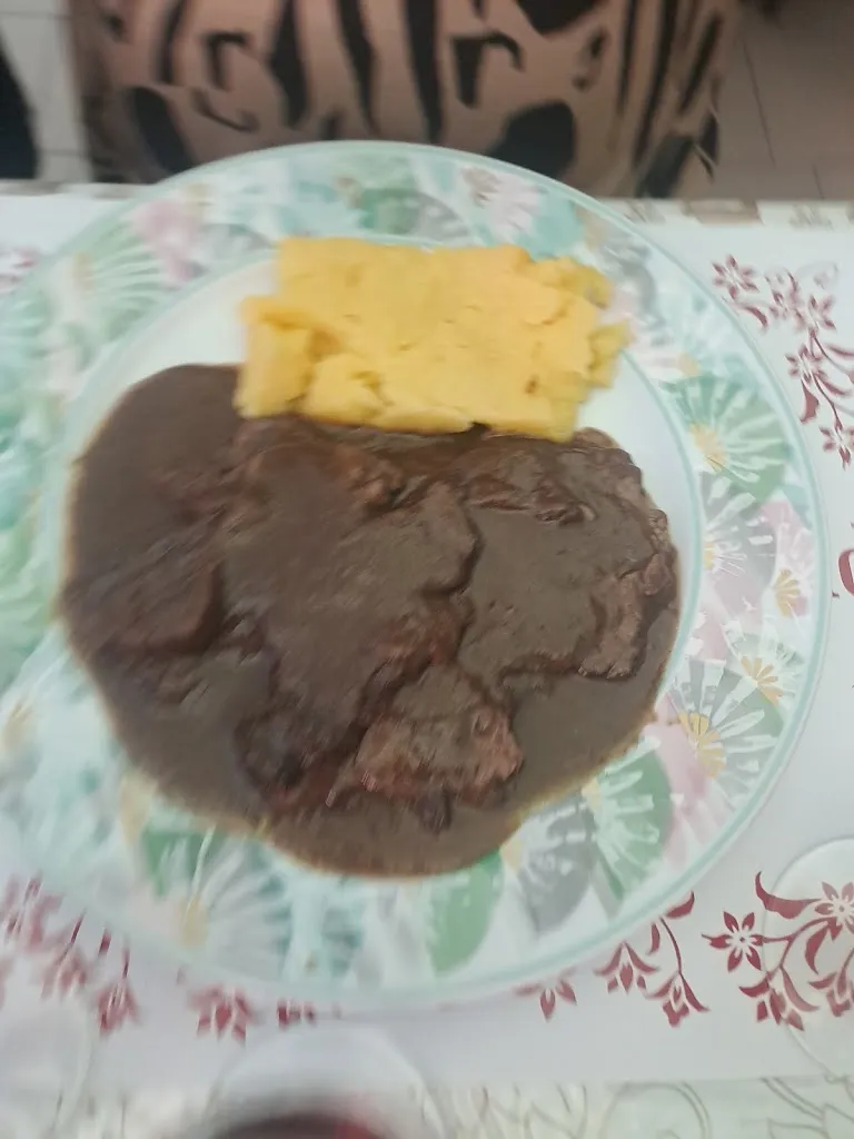 Laura Cannata_Piccolo Mondo Antico_Corbetta_review