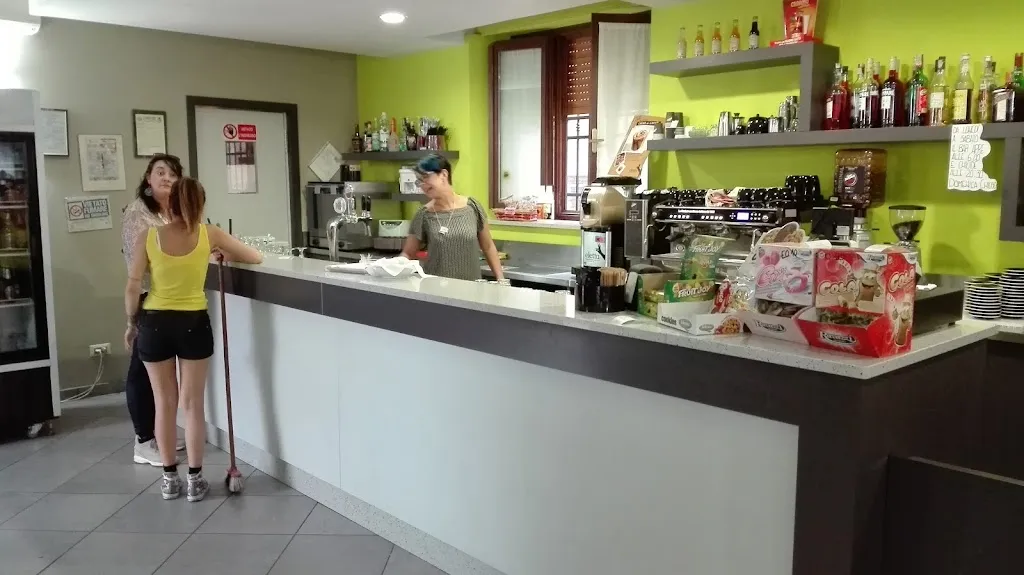 Bar Trattoria La Pesa restaurant in Corte de' Cortesi con Cignone