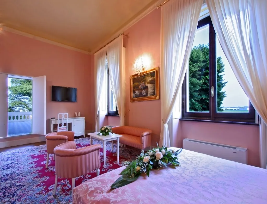 Hotel Villa Borghesi_Corte de' Cortesi con Cignone_slider_image_2