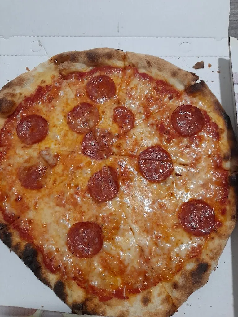 Laura Iunco_Da Claudio Di Visini Claudio_Corzano_review