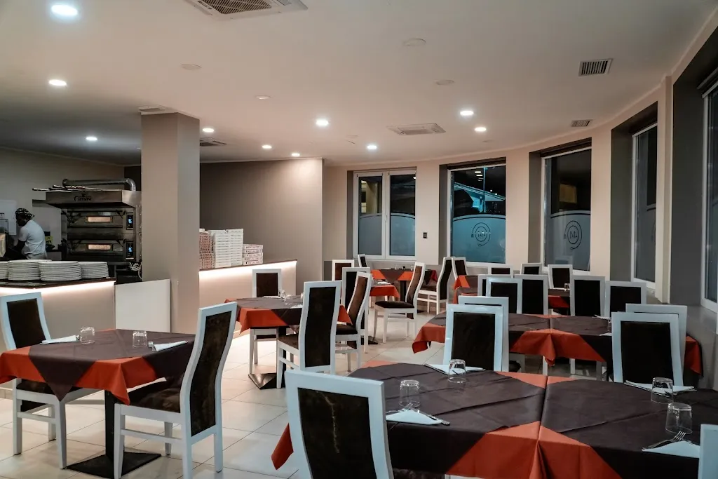 EMILIA 44 - Ristorante Pizzeria Specialità di Carne e Pesce restaurant in Corvino San Quirico