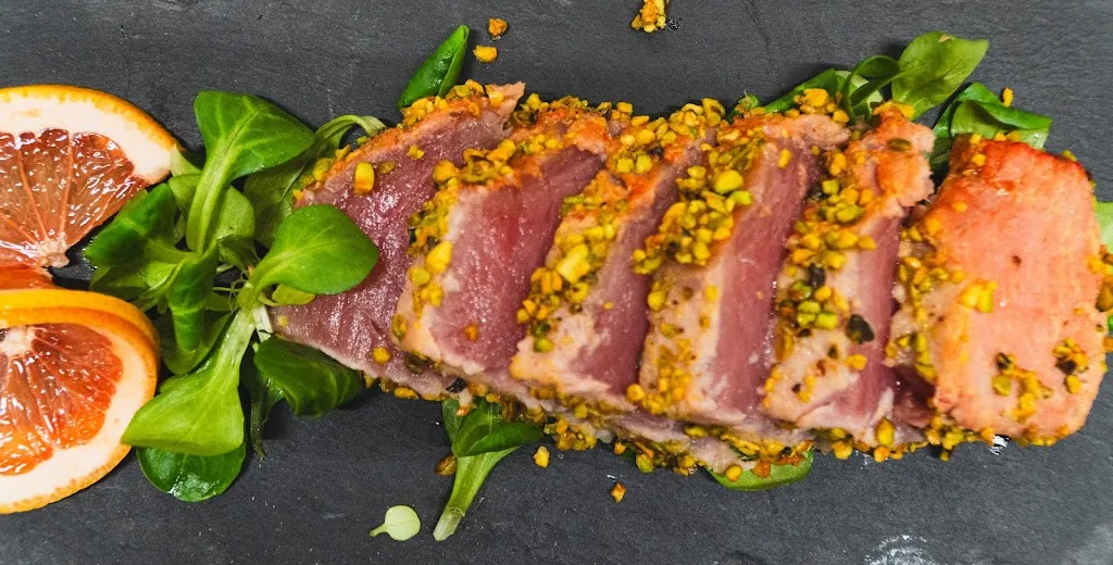 EMILIA 44 - Ristorante Pizzeria Specialità di Carne e Pesce_Corvino San Quirico_slider_image_2