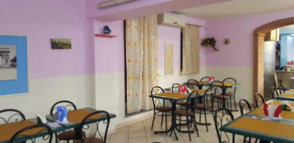 Pizzeria Luna Rossa restaurant in Corvino San Quirico