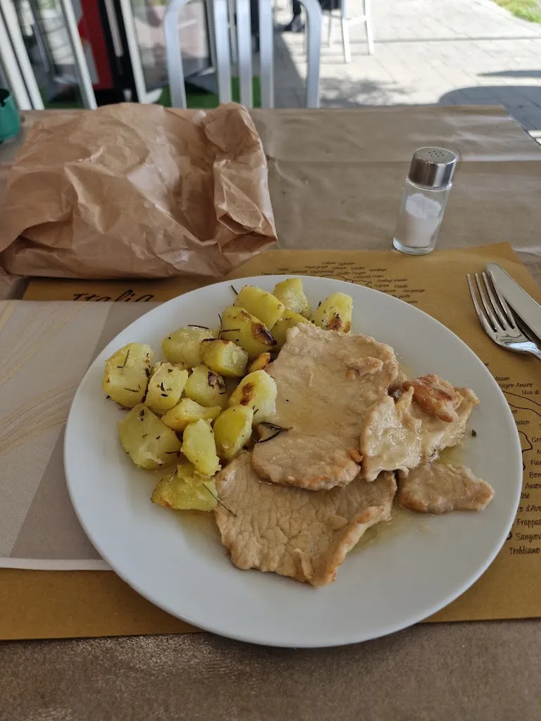 Flaminia Fazi_Festivalland_Costa de' Nobili_review