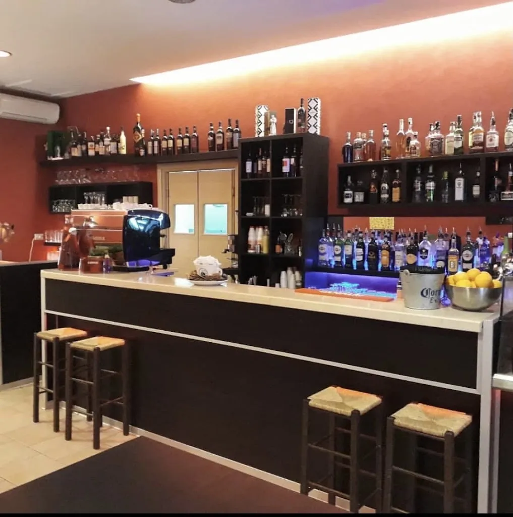 2.0 RistoPub_Apricena_slider_image_1