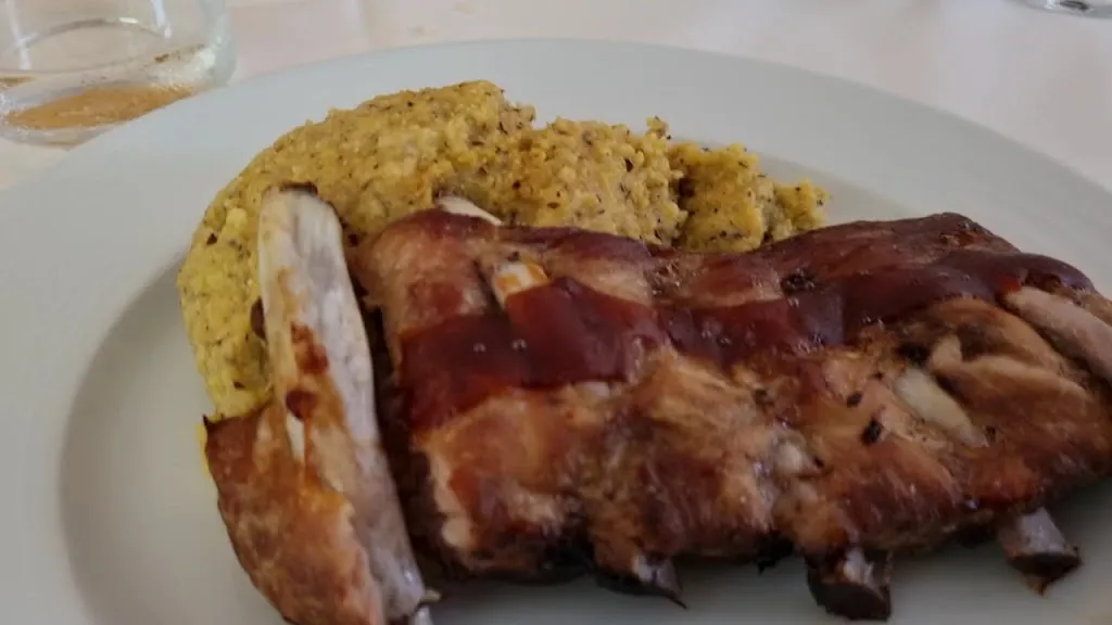 Hotel Ristorante Sassi Rossi restaurant in Crandola Valsassina