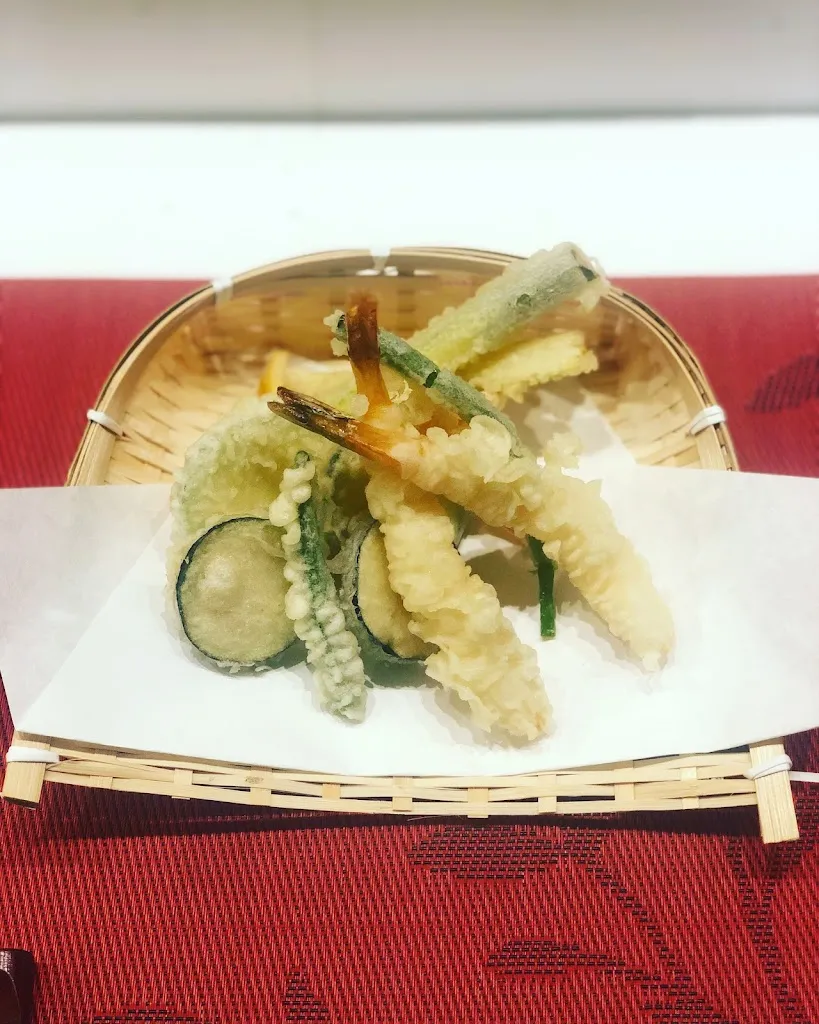 Billiken Sushi Bar & Japanese Tapas_Credaro_slider_image_2