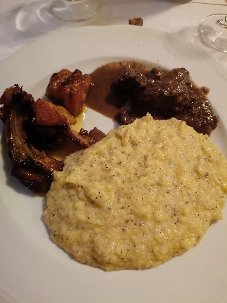 Trattoria Zucchello Belotti Giuseppa Di Belotti Renzo & C. Sas_Credaro_slider_image_2