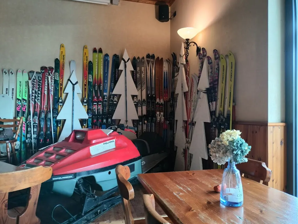 Sara Zalindi_La Stube Birreria Pub_Cremeno_review