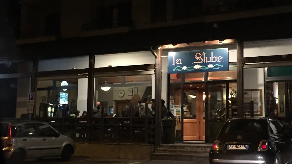 La Stube Birreria Pub restaurant in Cremeno