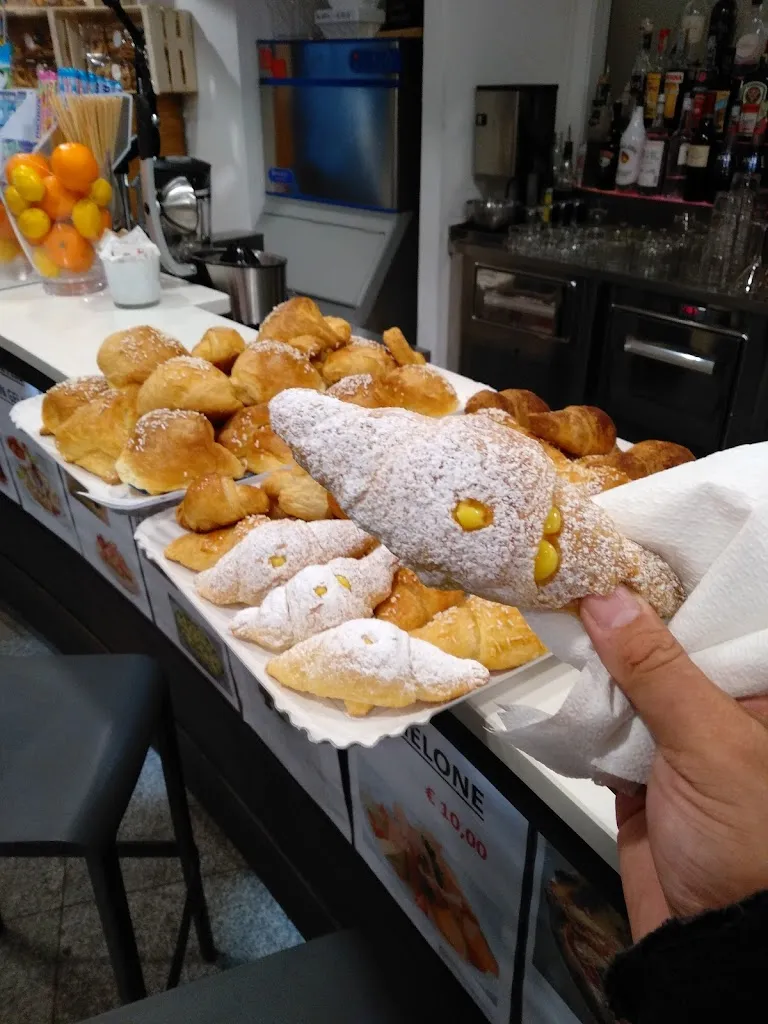 Sandro FCIM_Bar Mariposa - Cremeno _Cremeno_review