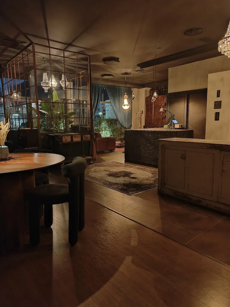 Raw Bistrot_Costa Volpino_slider_image_2