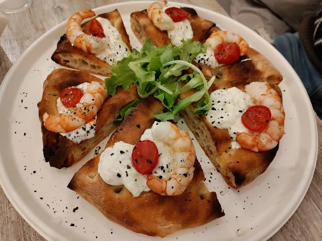 Laura Babaglioni_New Generation_Costa Volpino_review