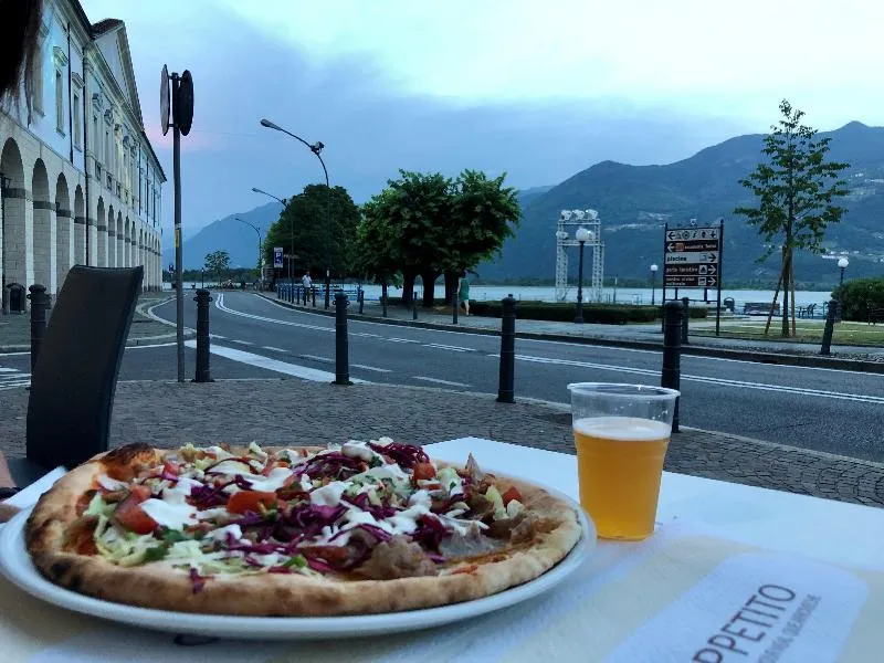 Istanbul Turkish Kebap Pizzeria-Bar_Costa Volpino_slider_image_3