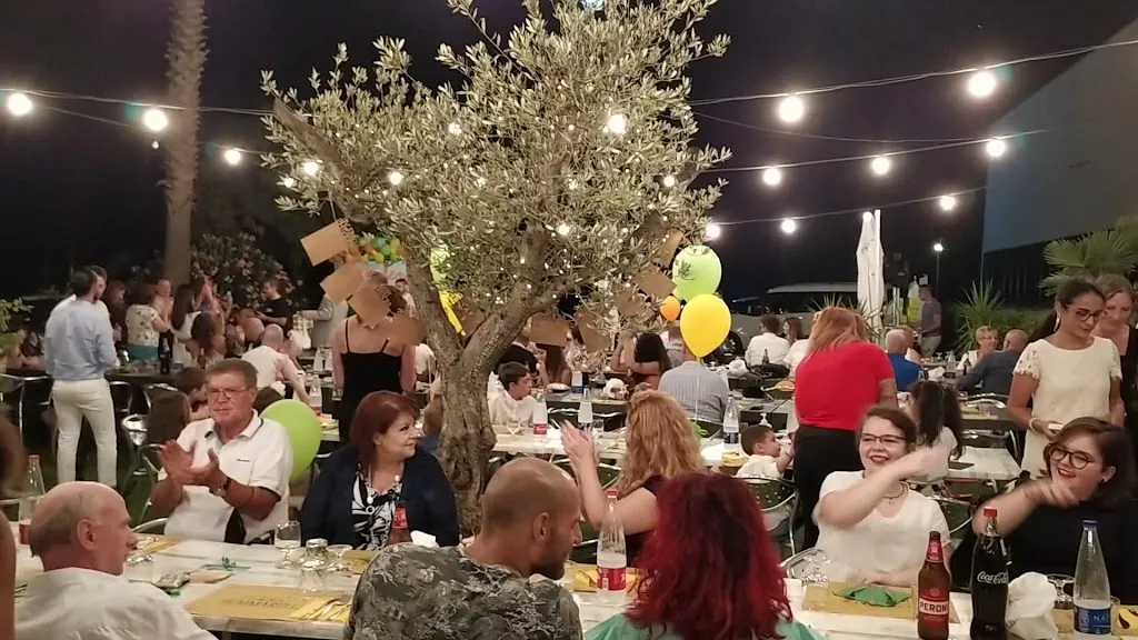 Pummarella Apricena_Apricena_slider_image_2