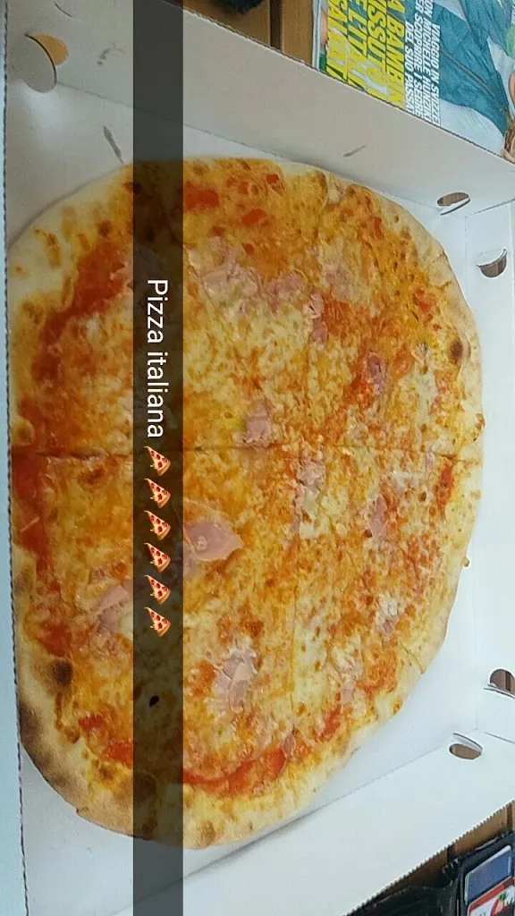 Petr Holík_Mondo Pizza_Costa Volpino_review