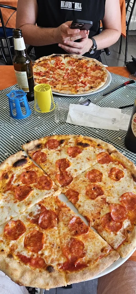 Jakub Biedrzycki_Pizza al Volo_Costa Volpino_review