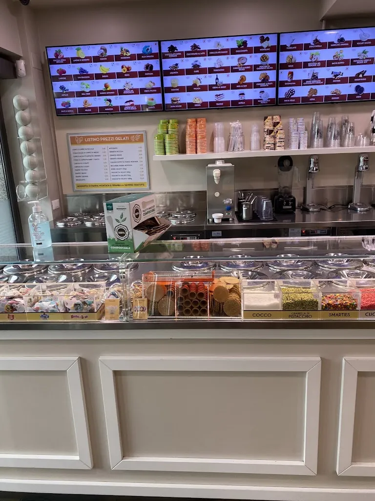 Julita Dorociak_Gelateria Gelatami Costa Volpino_Costa Volpino_review