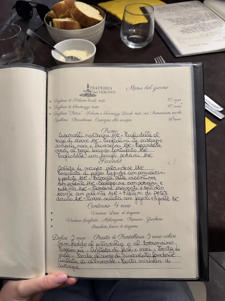 Menu_Trattoria del Vescovo_Costa Volpino_image_1